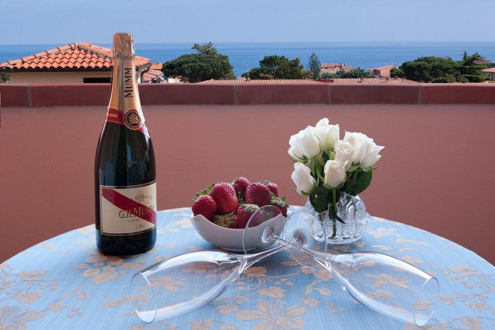 Swiss International Hotel Elba - Il Magnifico 马西亚娜马里纳 外观 照片