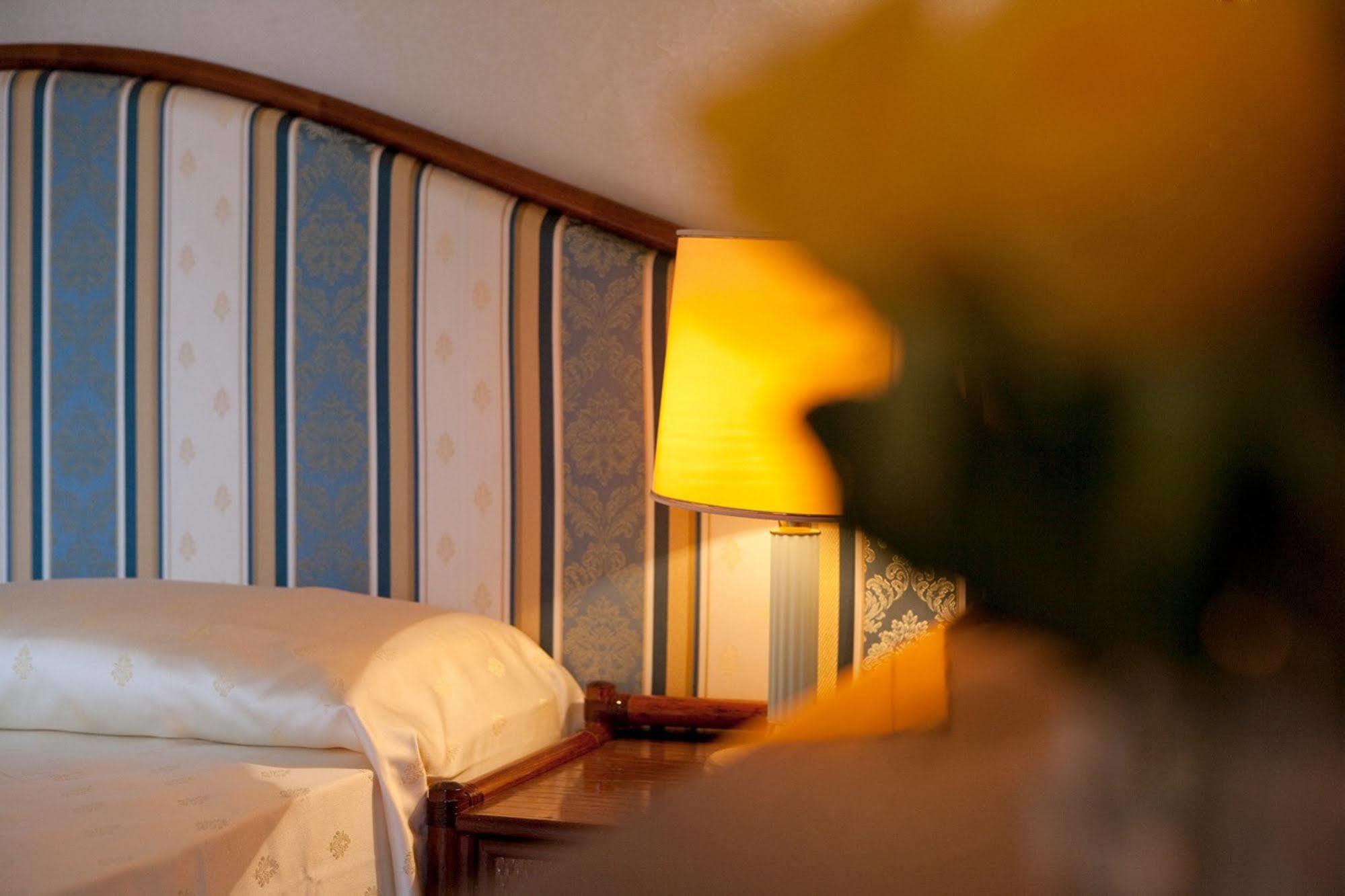 Swiss International Hotel Elba - Il Magnifico 马西亚娜马里纳 外观 照片